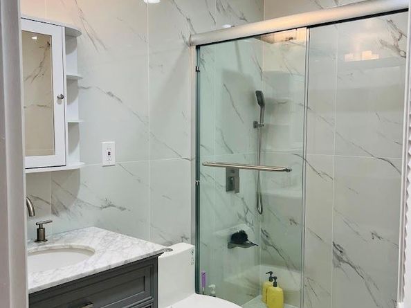 18 Sherwood Lane, Roslyn Heights NY 11577