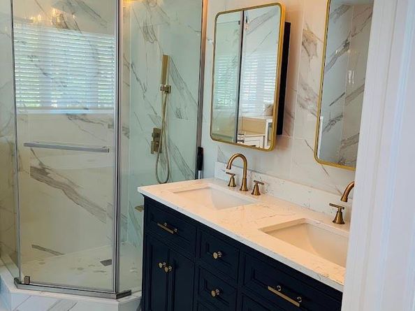 18 Sherwood Lane, Roslyn Heights NY 11577