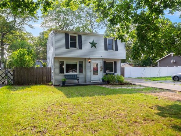 112 Floyd Road, Shirley NY 11967