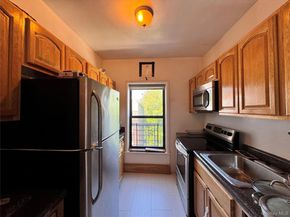 30 Clinton Place 6E, New Rochelle NY 10801