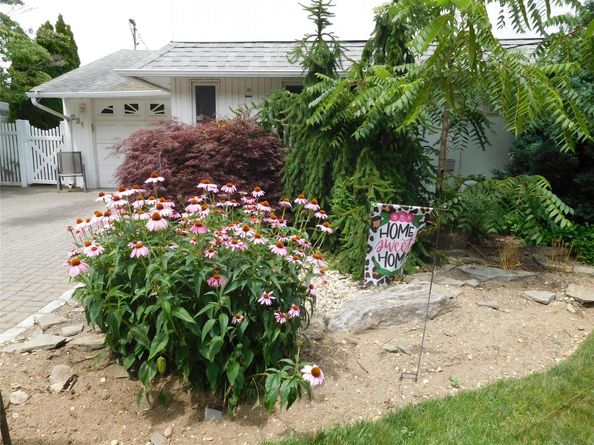 231 Willowood Drive, Wantagh NY 11793