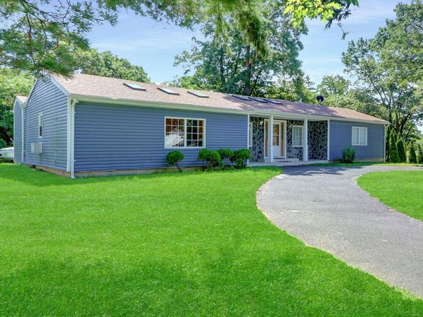 2697 Heather Avenue, Medford NY 11763
