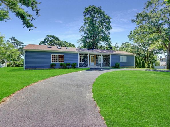 2697 Heather Avenue, Medford NY 11763
