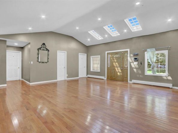 2697 Heather Avenue, Medford NY 11763