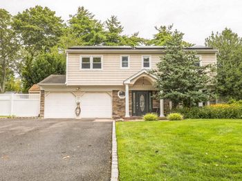 21 Tulipwood Drive