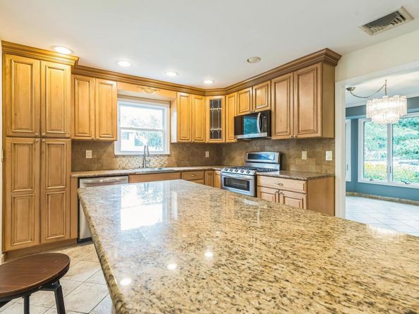 21 Tulipwood Drive, Commack NY 11725