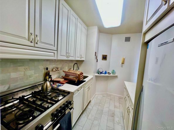2621 Palisade Avenue 7K, Bronx NY 10463