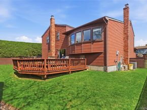 19 Jacob Road, Plainview NY 11803