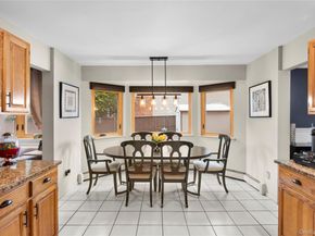 19 Jacob Road, Plainview NY 11803