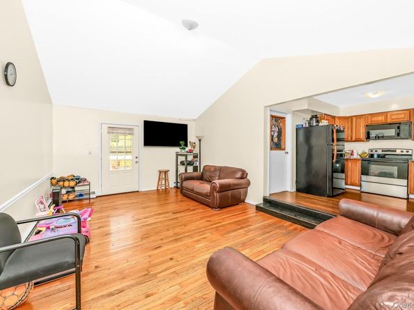 103 Gates Avenue, Central Islip NY 11722