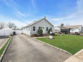39 Ocean Avenue, Blue Point NY 11715