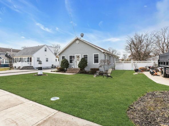 39 Ocean Avenue, Blue Point NY 11715