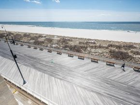 170 W Broadway 5E, Long Beach NY 11561