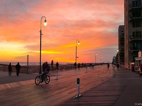 170 W Broadway 5E, Long Beach NY 11561