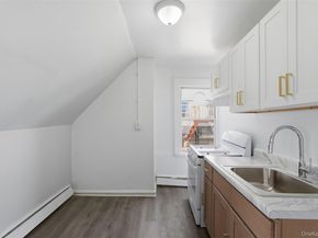 11 aka 13 Lincoln Terrace, Yonkers NY 10701