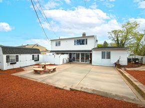 156 Farmedge Road, Levittown NY 11756