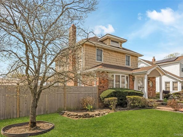 1018 Cottage Place, Baldwin NY 11510