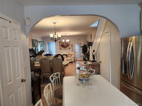 7711 64th Lane, Glendale NY 11385