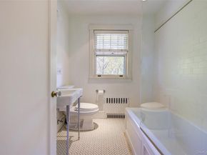 78 Hickory Grove Drive W, Larchmont NY 10538