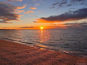 25 Lighthouse Road, Southold NY 11971