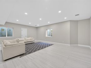 15 Ridge Drive, Port Washington NY 11050