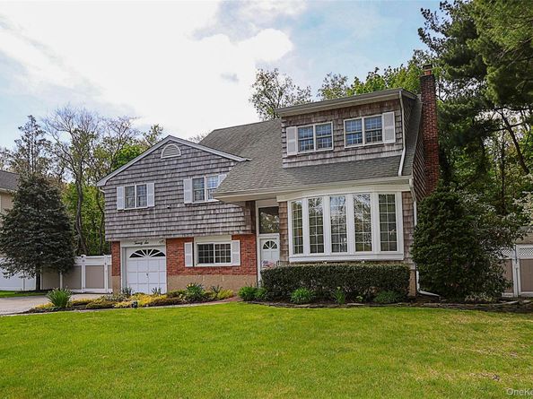 26 Daniel Drive, Glen Cove NY 11542