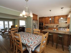 26 Daniel Drive, Glen Cove NY 11542