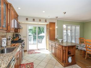 26 Daniel Drive, Glen Cove NY 11542