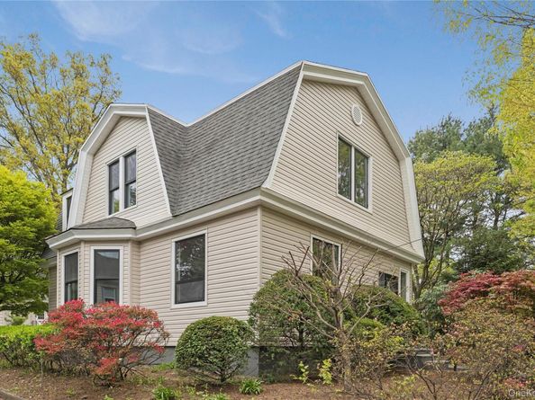 21 Mackey Avenue, Port Washington NY 11050