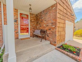 14 Linford Lane, Melville NY 11747
