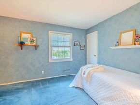14 Linford Lane, Melville NY 11747