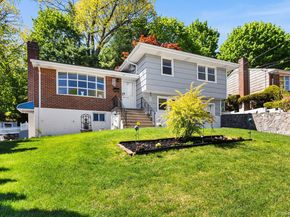 57 Homecrest Oval, Yonkers NY 10703