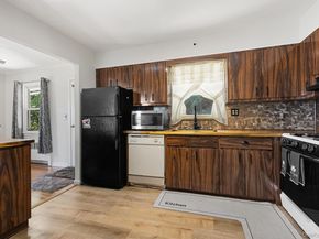 57 Homecrest Oval, Yonkers NY 10703