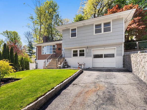 57 Homecrest Oval, Yonkers NY 10703
