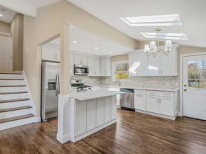 25 Greentree Drive, Oakdale NY 11769