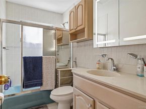 921 Edwards Boulevard, Valley Stream NY 11580