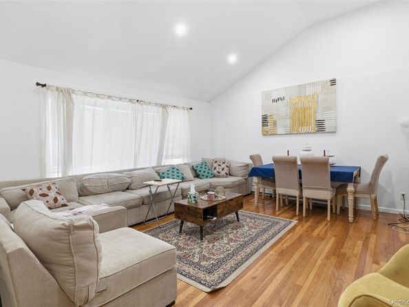 921 Edwards Boulevard, Valley Stream NY 11580