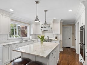 11 Cobblestone Court, Centerport NY 11721