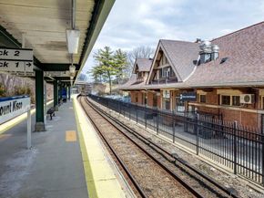 100 Diplomat Drive 7J, Mount Kisco NY 10549