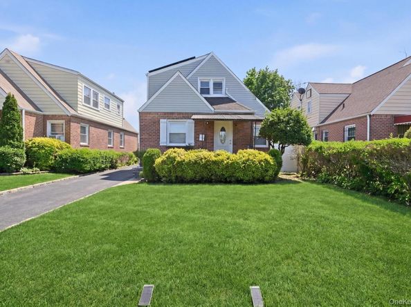 22754 113th Drive, Queens Village NY 11429