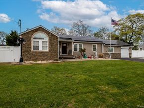 675 N Erie Avenue, Lindenhurst NY 11757