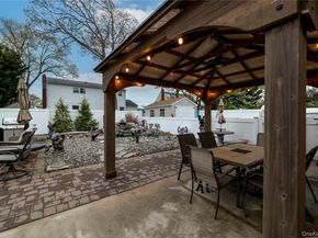675 N Erie Avenue, Lindenhurst NY 11757