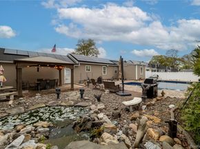 675 N Erie Avenue, Lindenhurst NY 11757