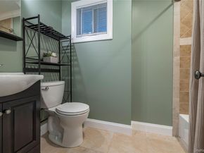 675 N Erie Avenue, Lindenhurst NY 11757