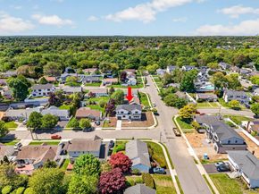 2 Lee Place, Old Bethpage NY 11804