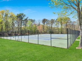 125 Farm House Court, Manorville NY 11949