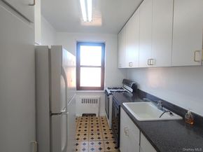 90-09 Northern Boulevard 605, Jackson Heights NY 11372