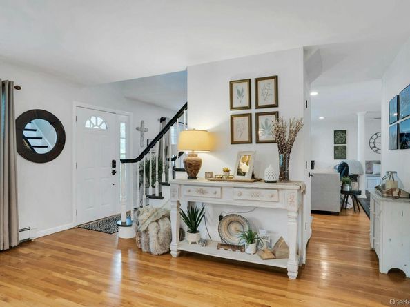 12 Rachel Avenue, Commack NY 11725