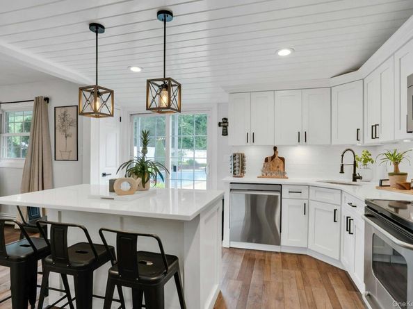 12 Rachel Avenue, Commack NY 11725