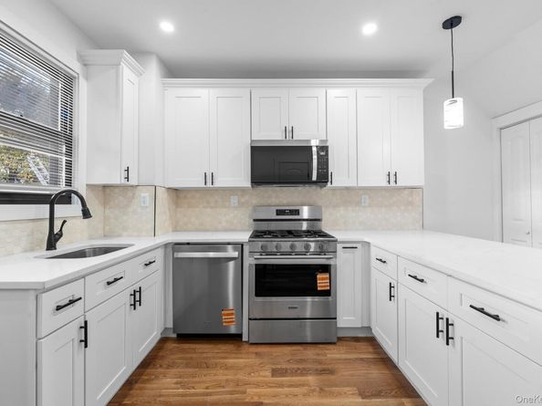 78-30 62nd Street, Glendale NY 11385